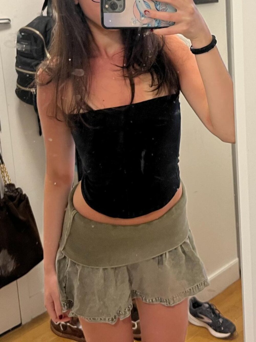 Urban Outfitters BDG green skirt. Such a flattering fit & color. Size small.